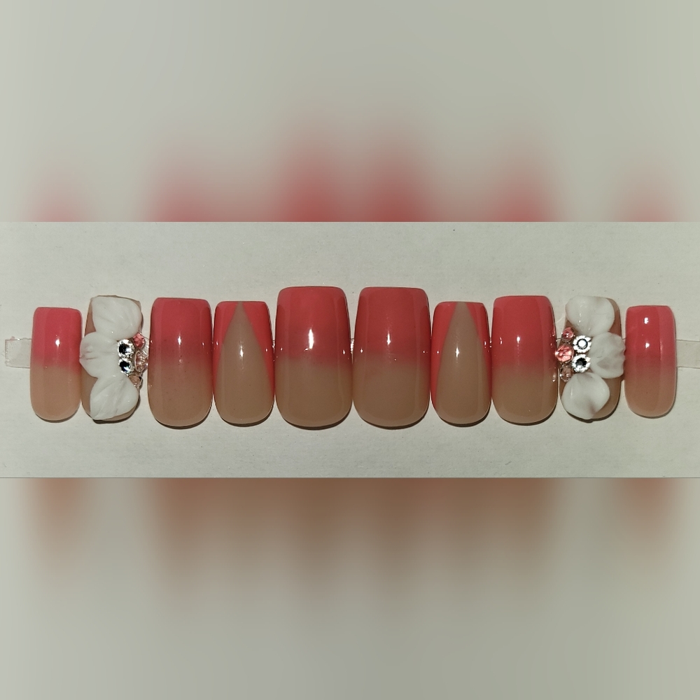 Reusable Peach Blossom Press On Nails - Size L/Medium Square